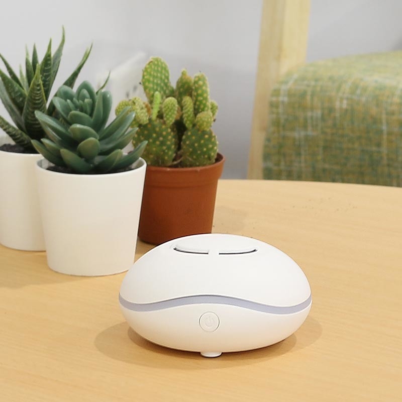Diffuseur de charge USB portable 7 couleurs Lumières à ultrasons Aromathérapie aérienne Diffuseur d'huile essentielle sans eau