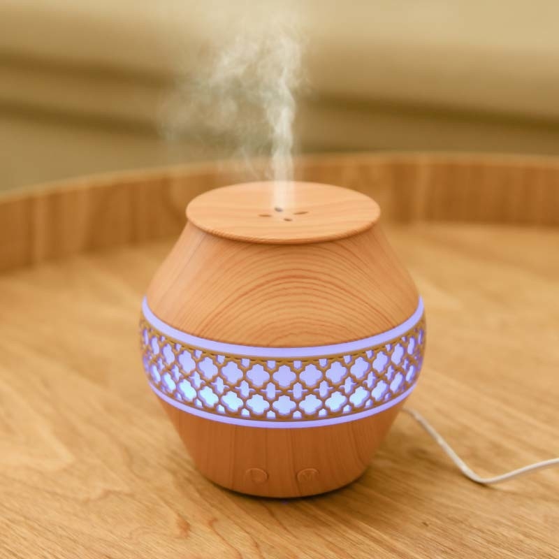 Humidificateur d'air de brouillard frais portable de 120 ml pour le ménage avec lampes à LED, diffuseur d'arôme à l'huile essentielle