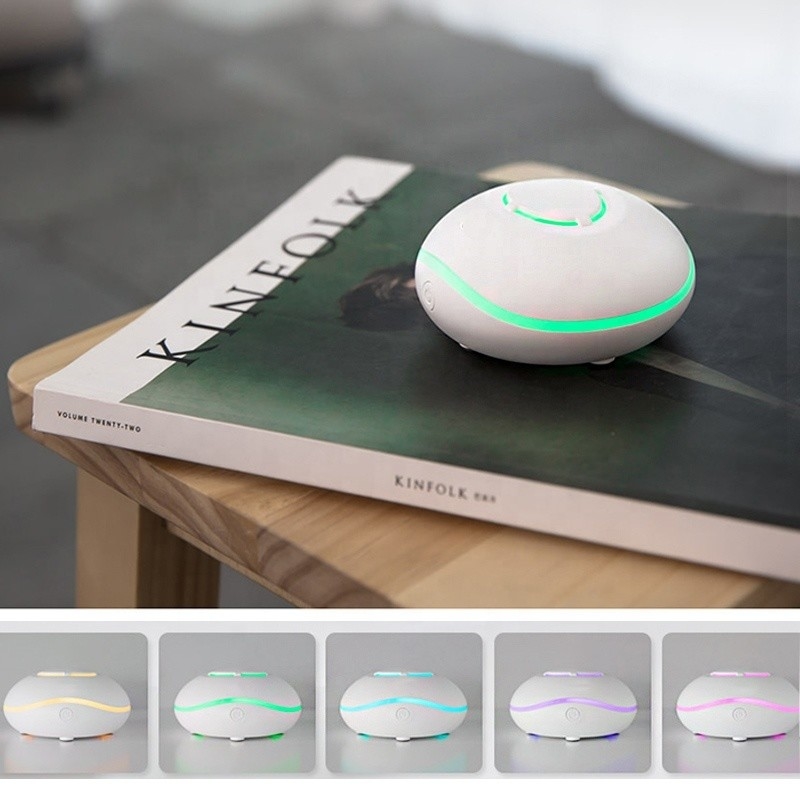 Diffuseur de charge USB portable 7 couleurs Lumières à ultrasons Aromathérapie aérienne Diffuseur d'huile essentielle sans eau