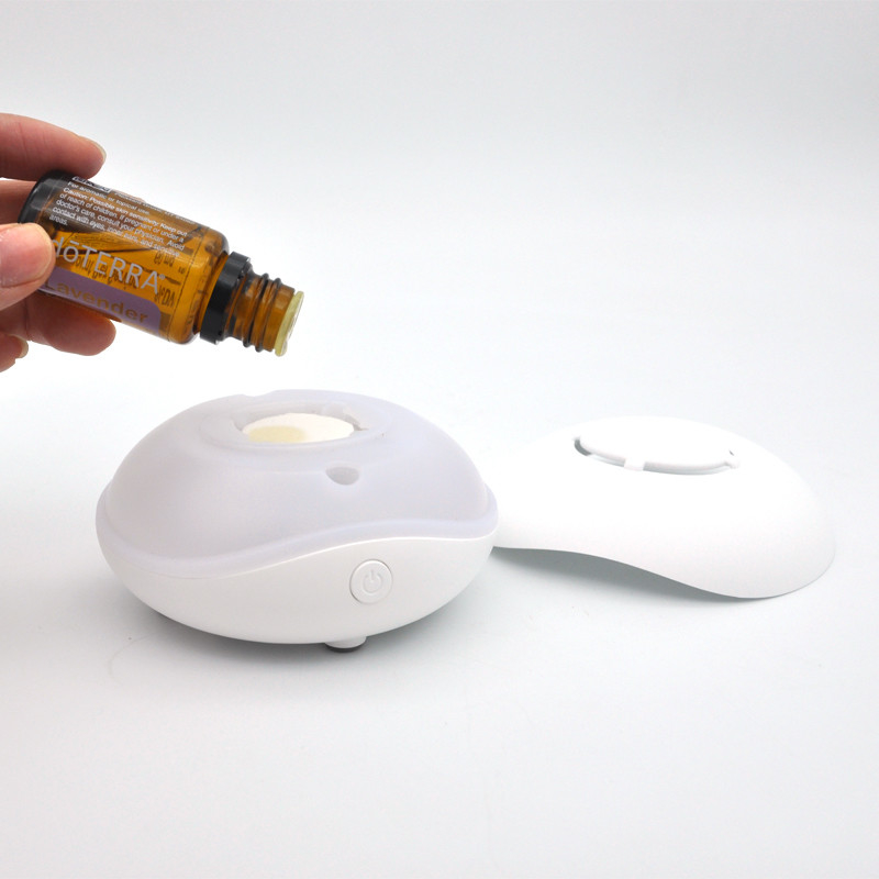 Diffuseur de charge USB portable 7 couleurs Lumières à ultrasons Aromathérapie aérienne Diffuseur d'huile essentielle sans eau